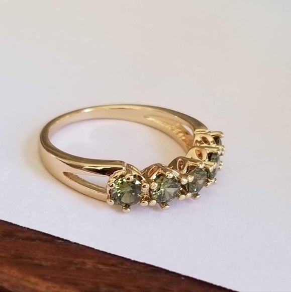 New 18K Gold Plated Round Cut Peridot Ring for Women - Picture 5 of 9